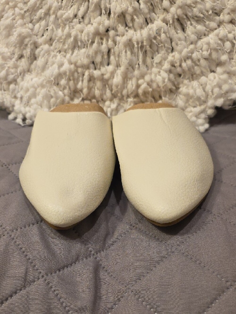 Old Navy Cream Faux Leather Slip-On Pointed Mules - Picture 2 of 16